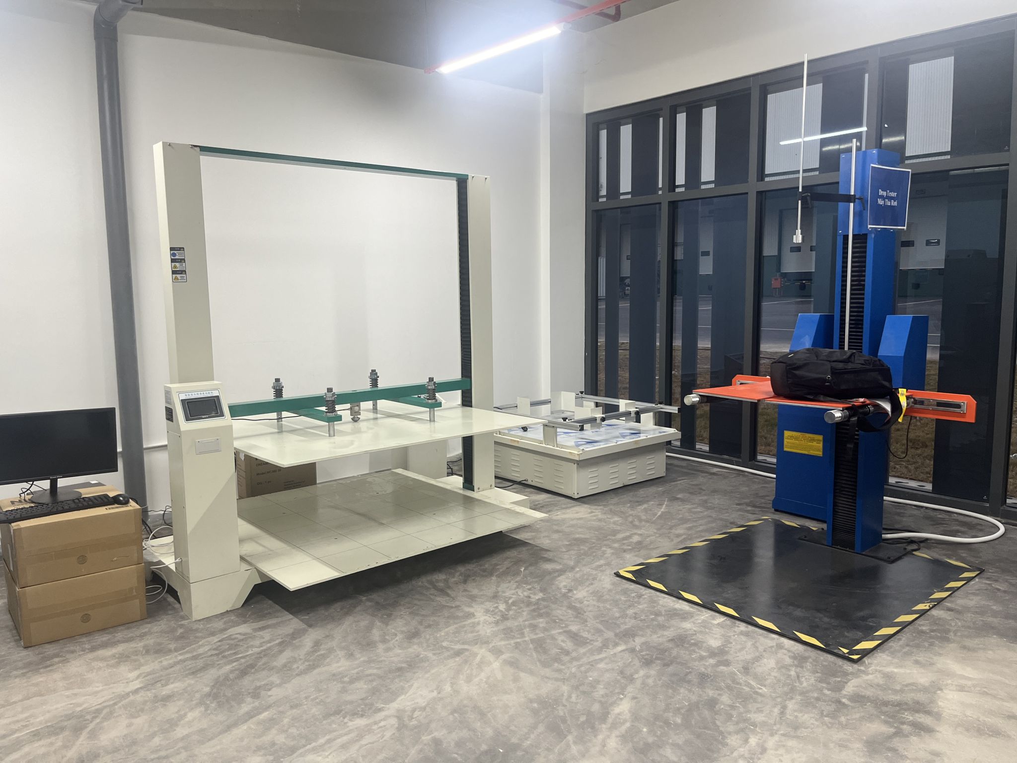 Hiện trường giao hàng